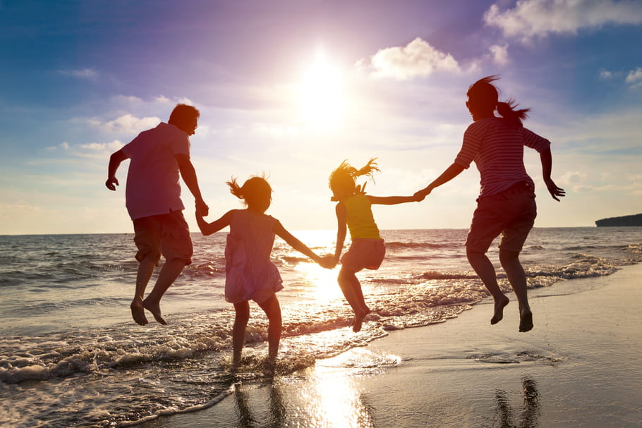 Départ en vacances : l'Etat finance des chèques vacances tourisme pour cet été