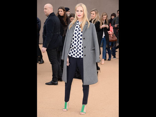 Poppy Delevingne au défilé Burberry Prorsum