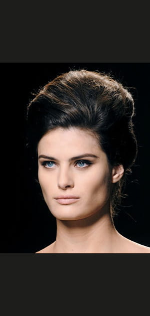 10&nbsp;coiffures r&eacute;tro dans l'air du temps