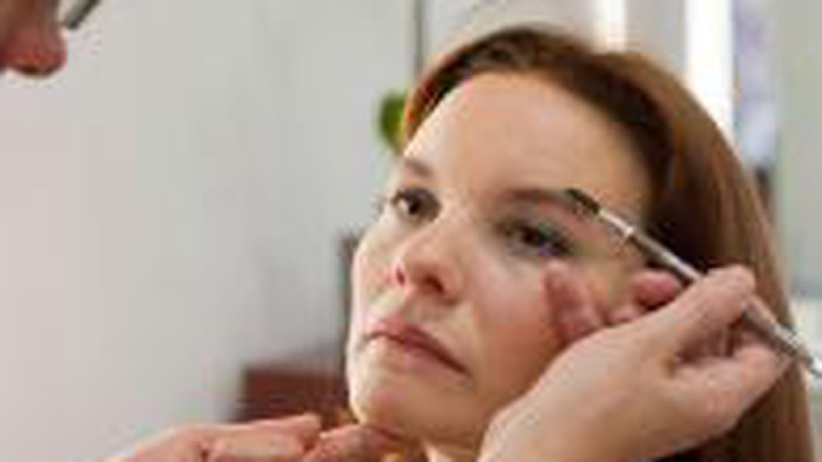 Le coiffage des sourcils