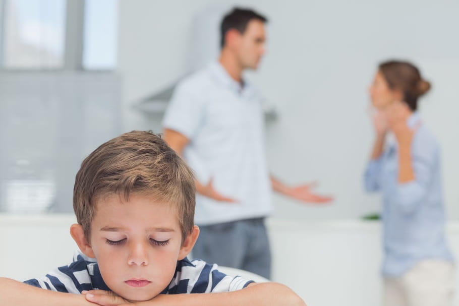 Violences conjugales : protégeons mieux les enfants