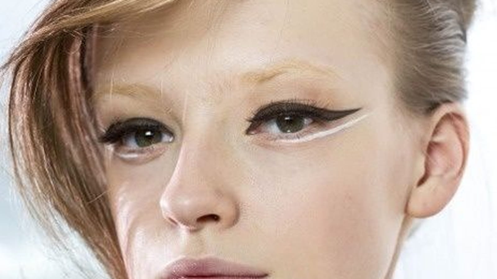 Eyeliner et faux-cils