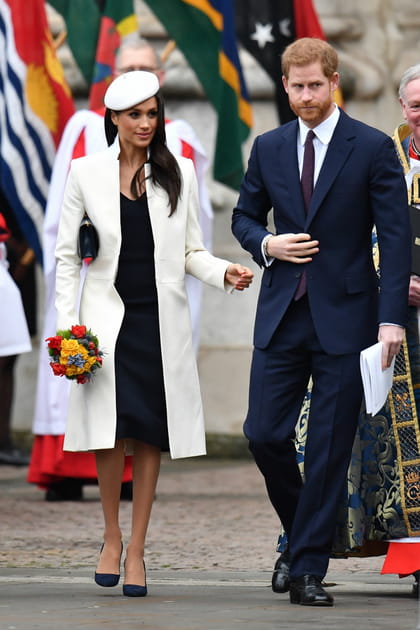 Meghan Markle en manteau blanc et chapeau assorti