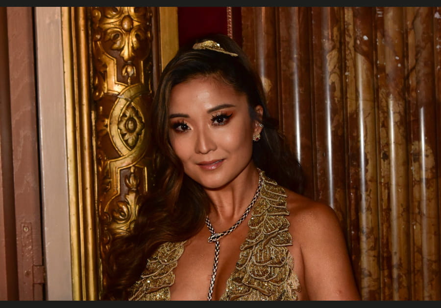 Les cils volumineux d'Ashley Park