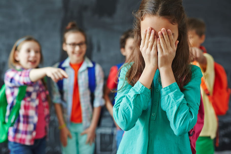 Mon enfant a des complexes physiques : comment l'aider à s'accepter ?
