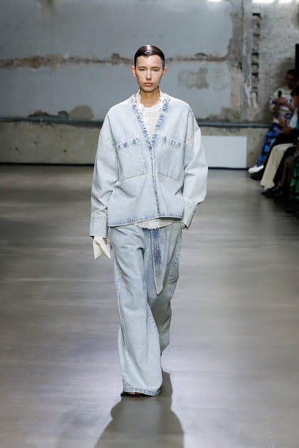 D&eacute;fil&eacute; Christian Wijnants printemps-&eacute;t&eacute; 2023