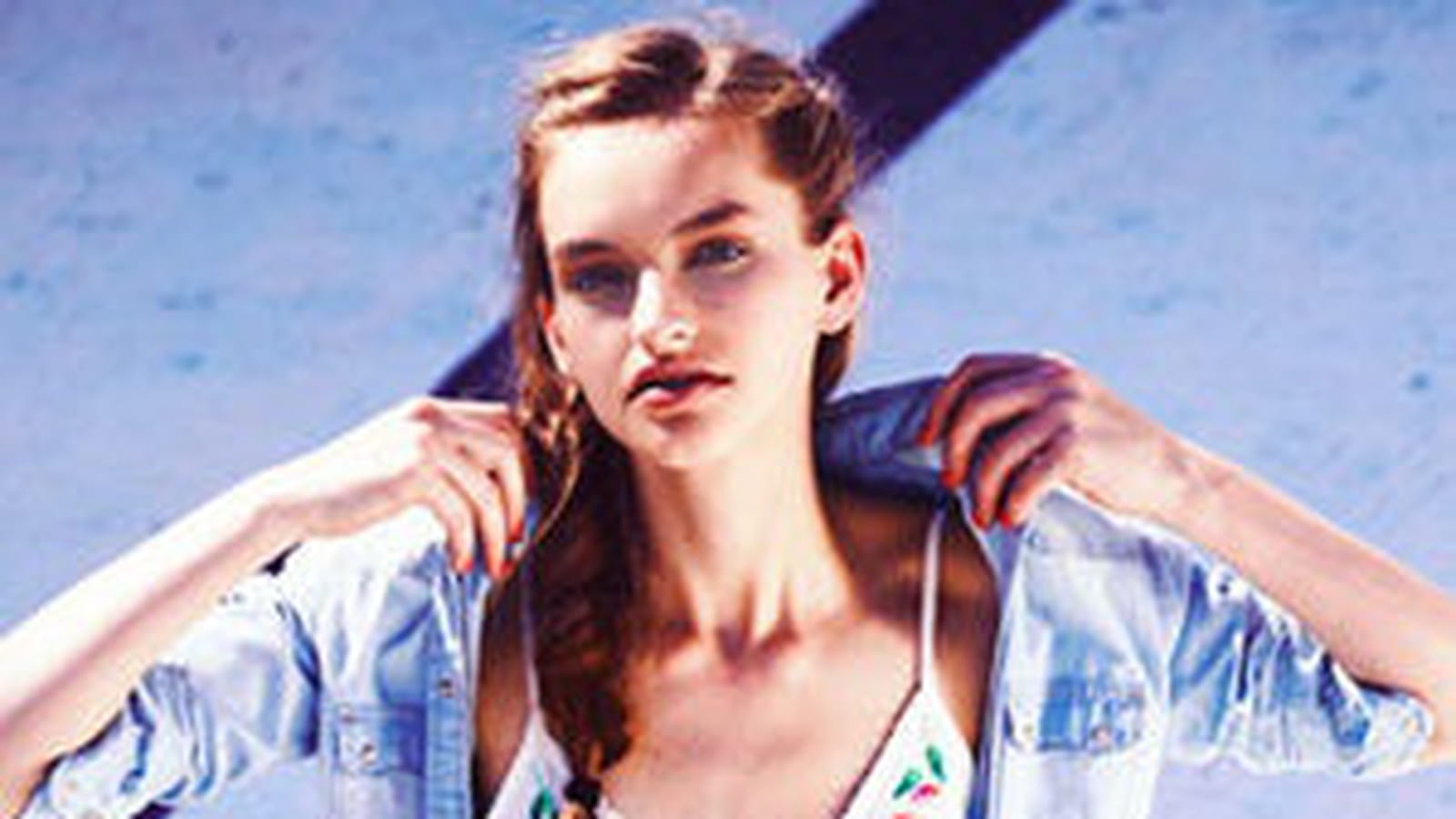 Combishort blanche brodée de Bershka