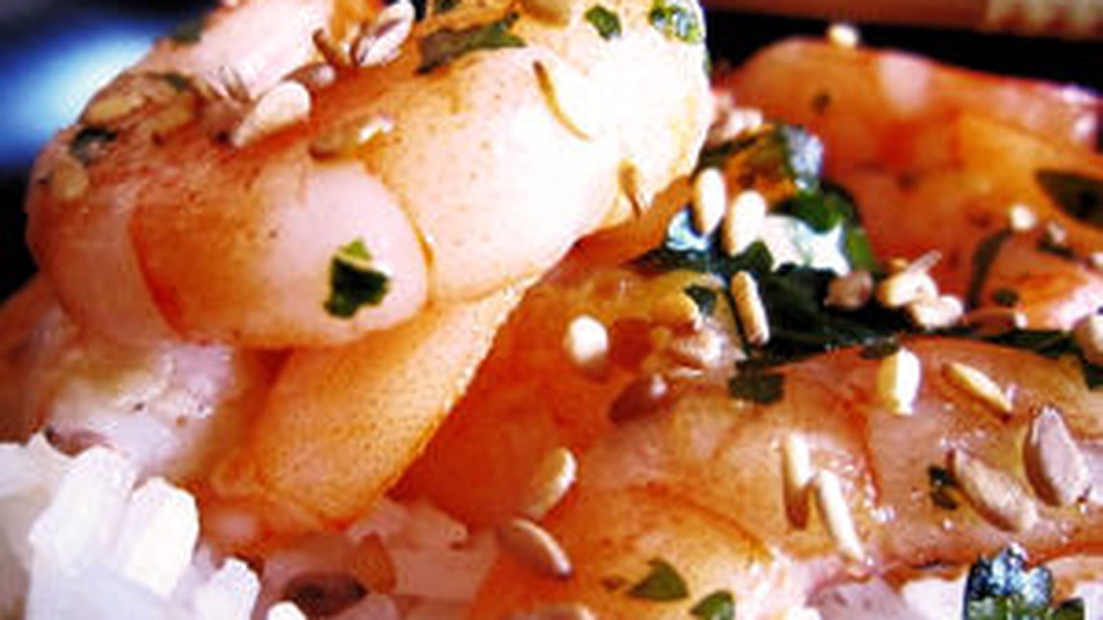 Crevettes sautées ail et curry