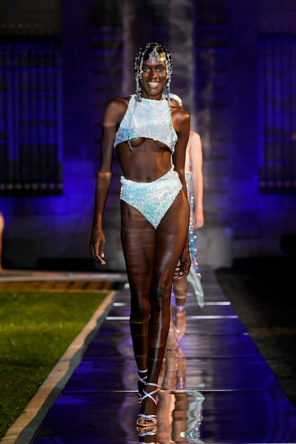 Etam Live Show 2022&nbsp;look bralette bleue