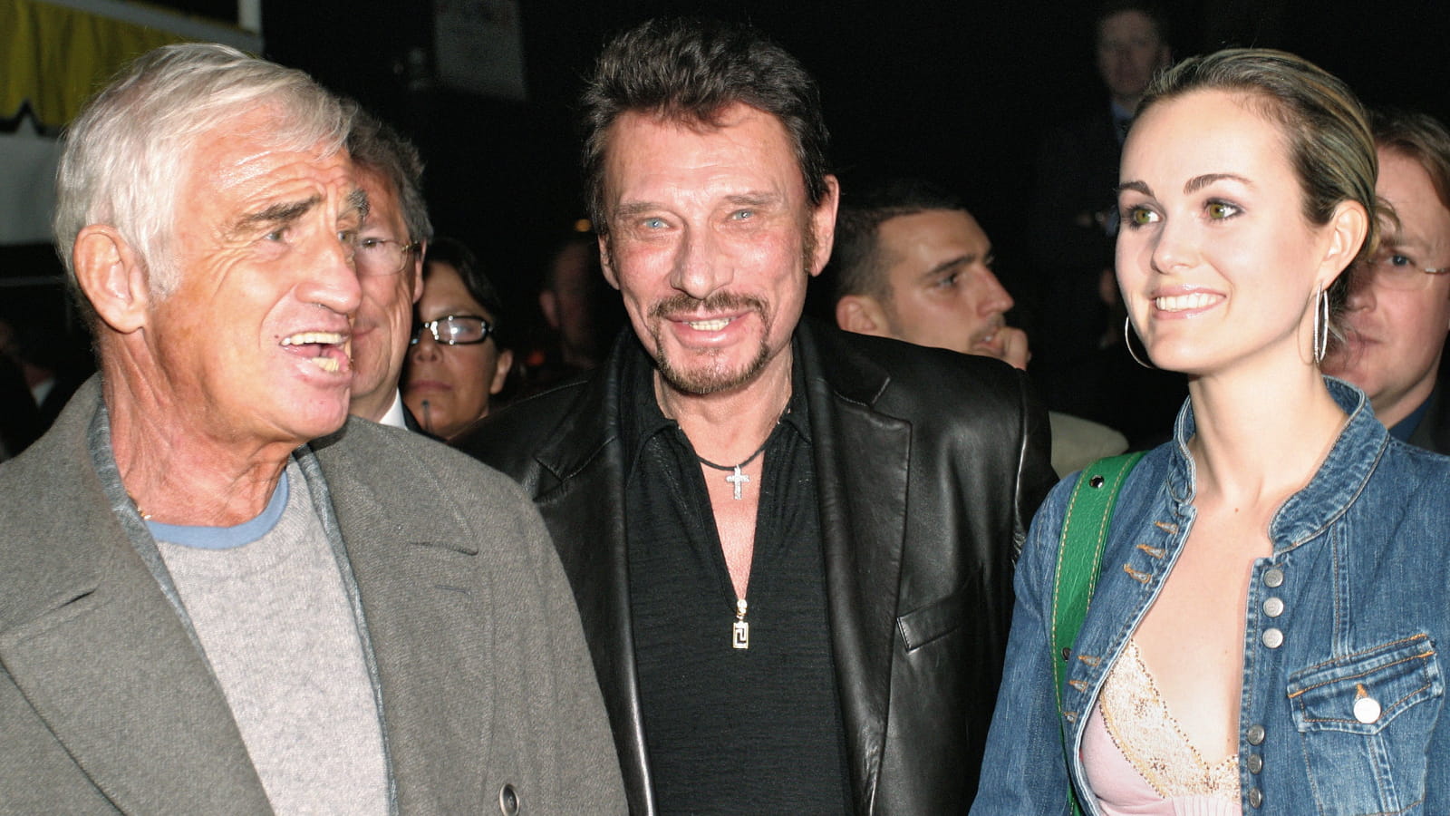 Belmondo accompagné de Laeticia et Johnny Hallyday en 2005 