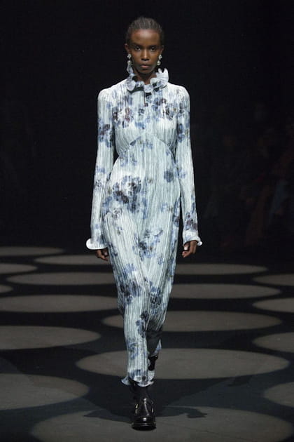 D&eacute;fil&eacute; Erdem automne-hiver 2022-2023