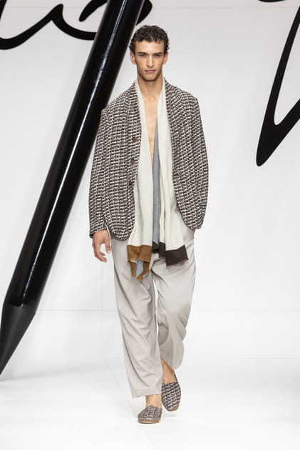 Look 24 du défilé Giorgio Armani
