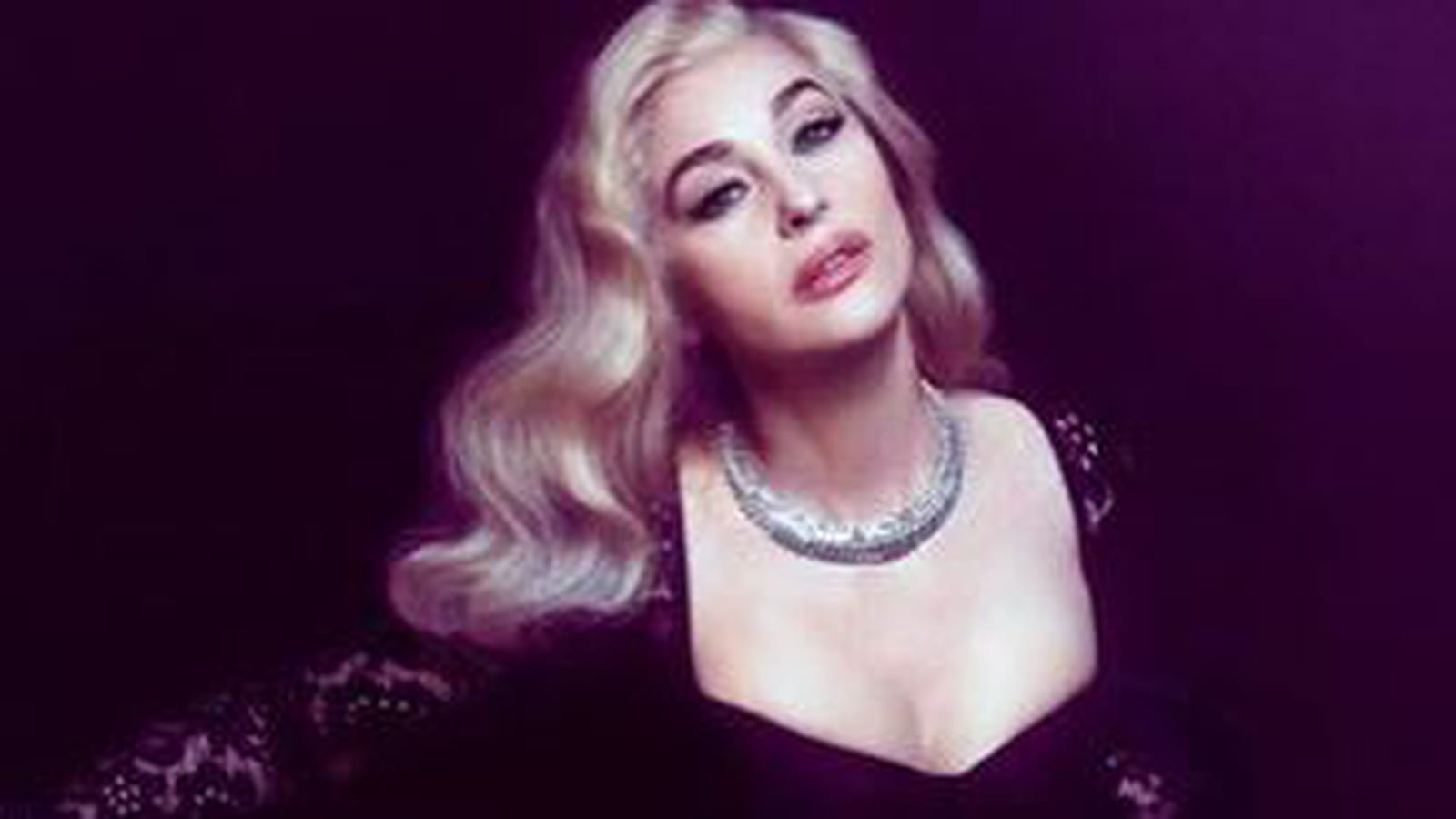  Monica Bellucci en blonde 
