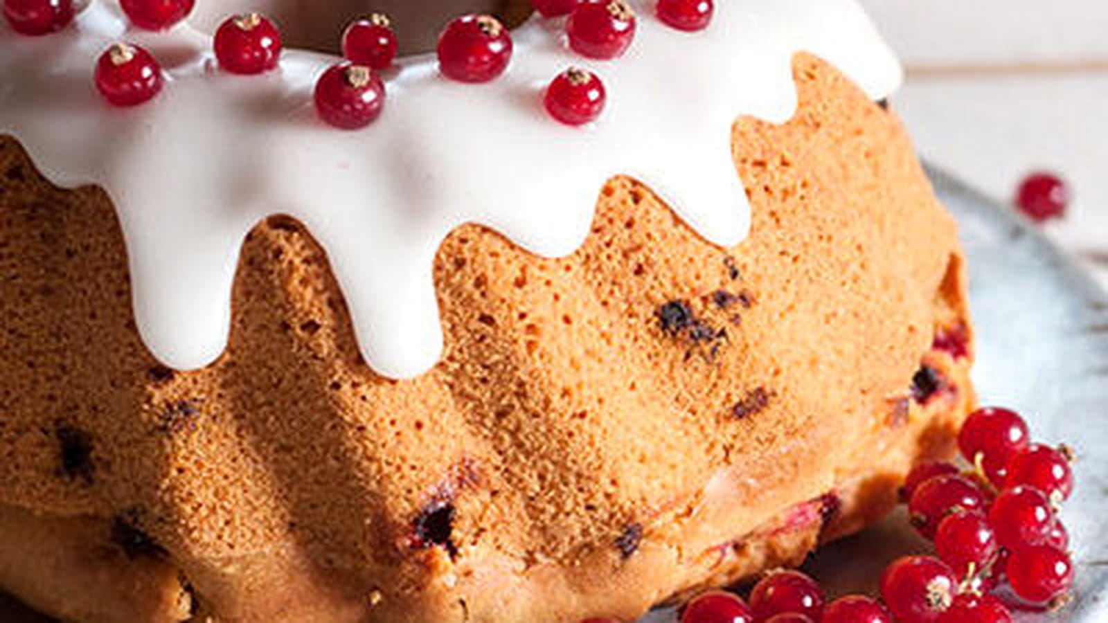 Cake moelleux aux fruits rouges