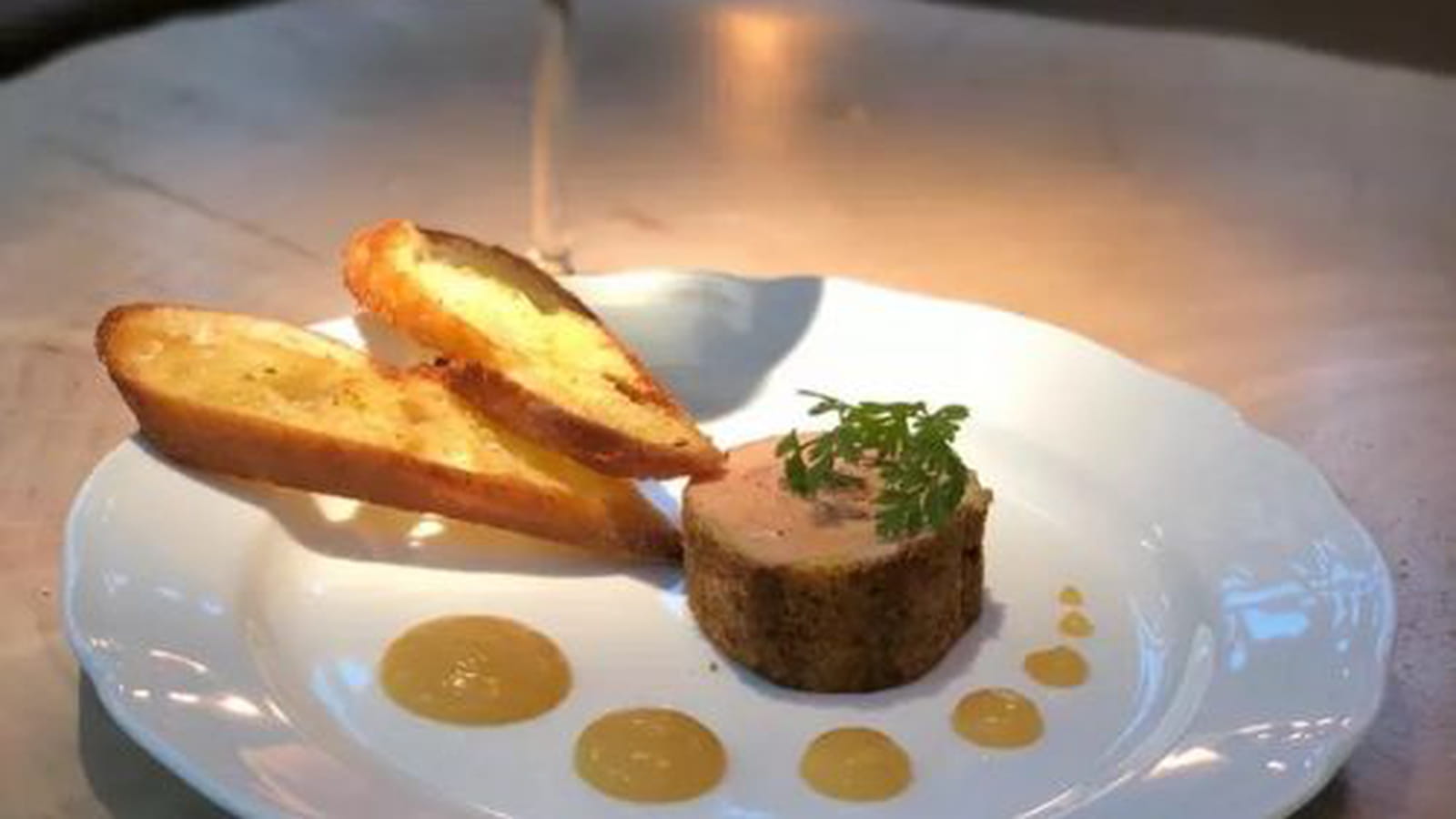 Foie gras, pain d’épices et chutney mangue passion & Bazillac