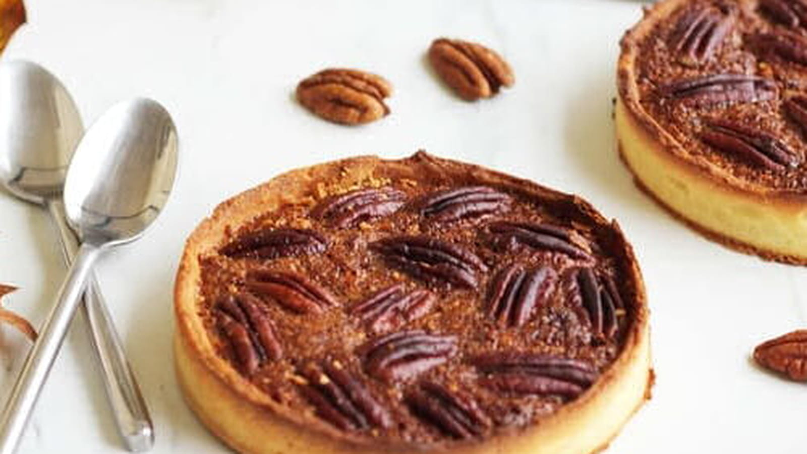 Tartes aux noix de pécan et sirop d'érable