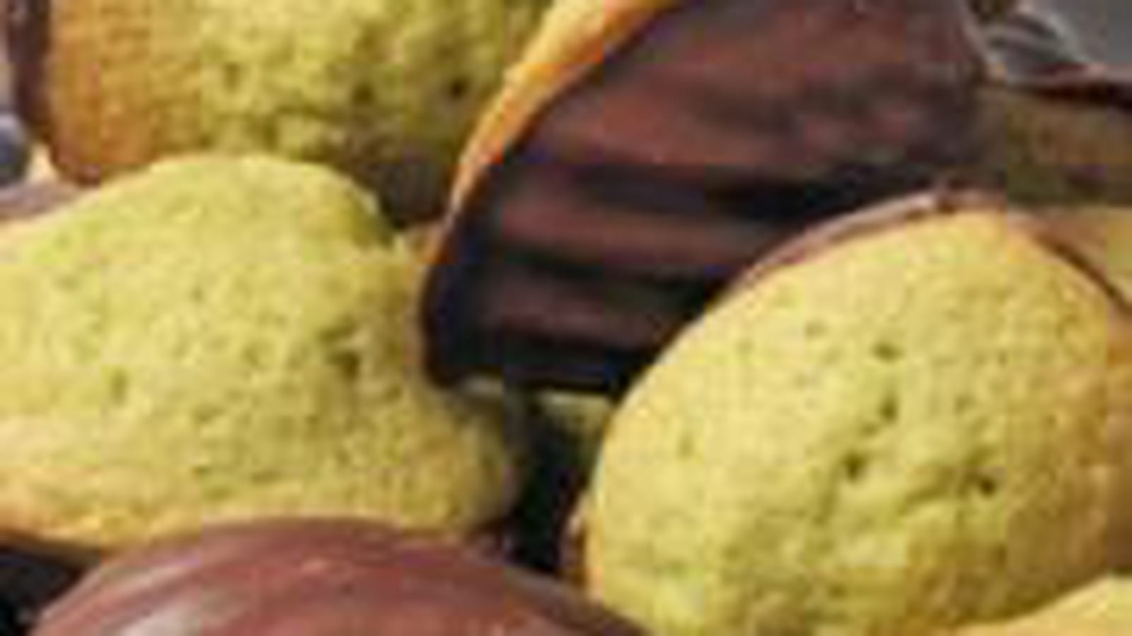 Madeleines au matcha et au chocolat noir