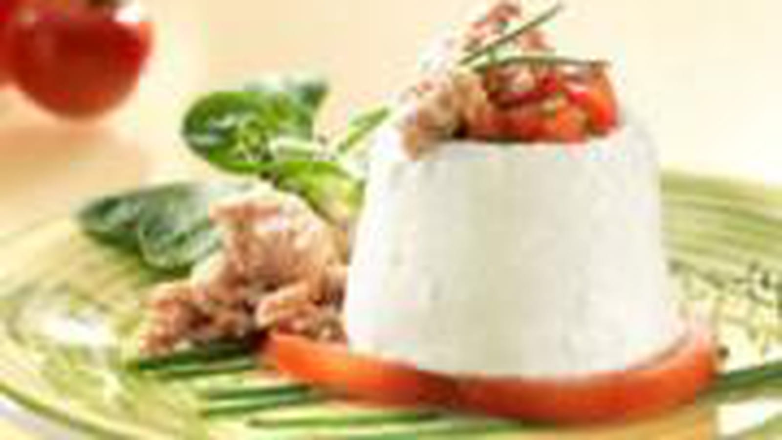 Faisselle de tomate et thon