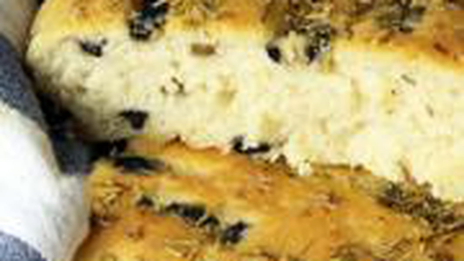 Focaccia aux olives, romarin et origan
