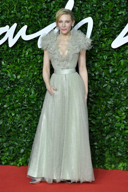Cate Blanchett en robe &eacute;paulettes tulle