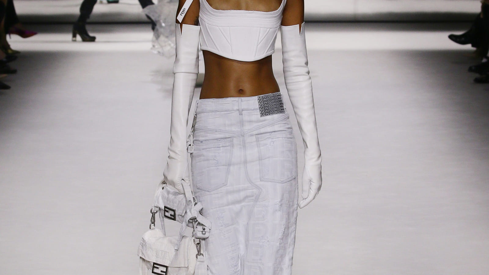 Look 45