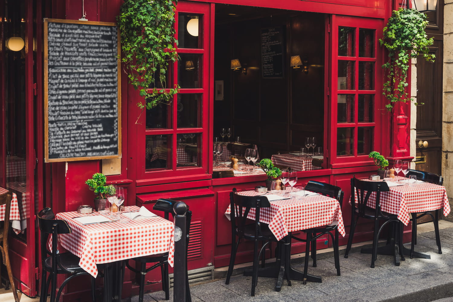 Pour reconnaître un restaurant attrape-touristes, l'ancien directeur du Guide Michelin a un truc tout simple