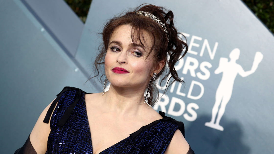 Helena Bonham Carter avec un serre-t&ecirc;te en cristaux