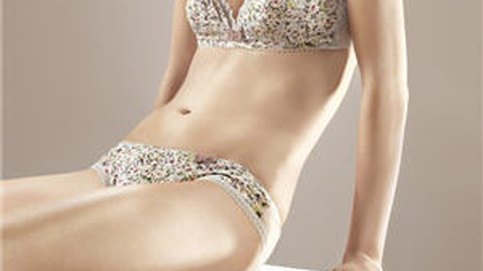 Ensemble "Baiser volé" de Huit