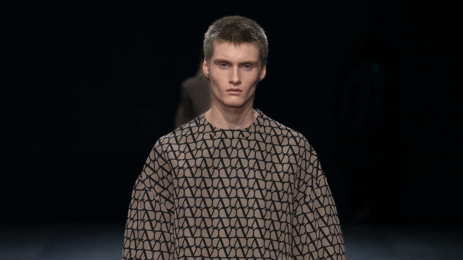 Look 38