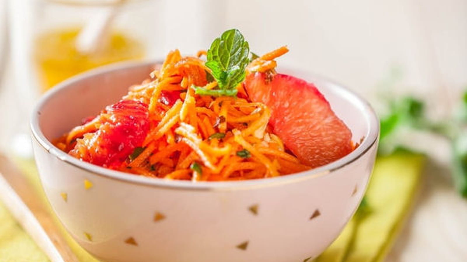 Salade de carottes râpées aux agrumes et noisettes