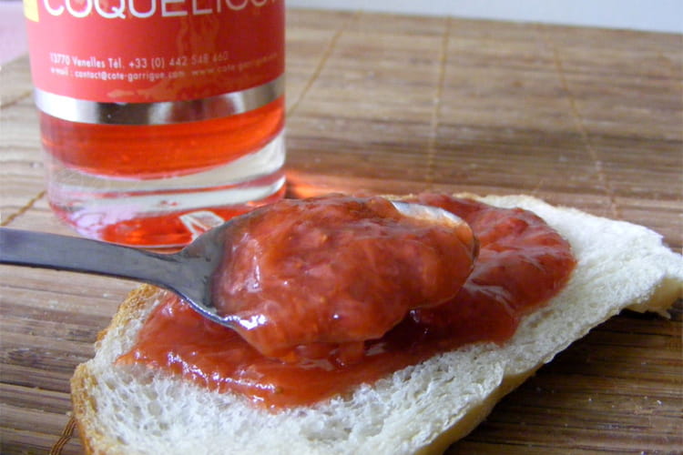 Recette de Confiture fraise, rhubarbe, coquelicot, gingembre