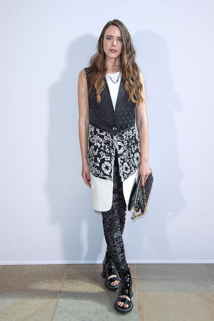 Stacy Martin au défilé Louis Vuitton