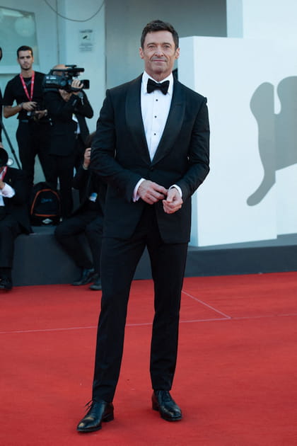 Hugh Jackman en costume noir Tom Ford