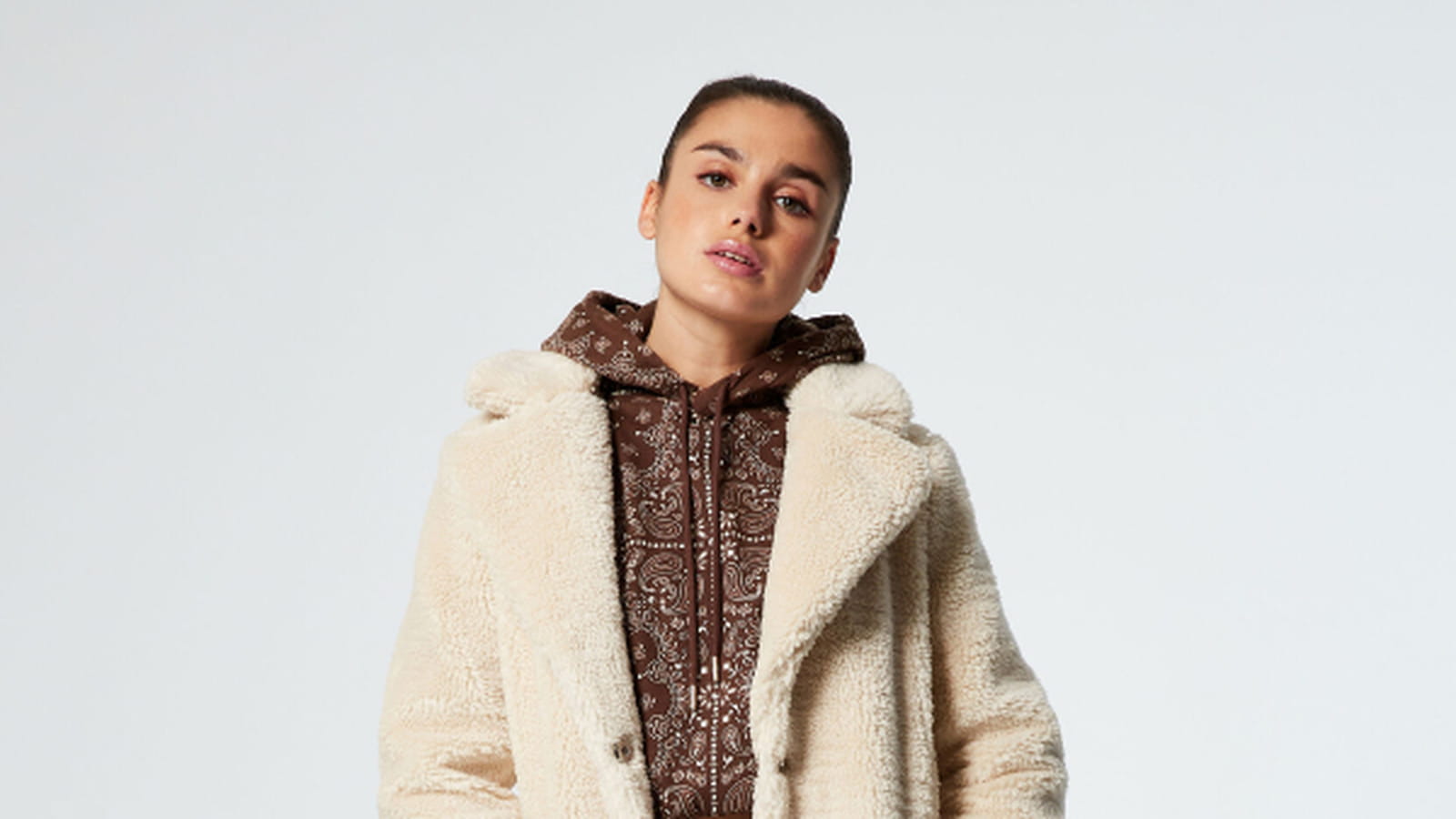 Manteau en fausse fourrure Jennyfer