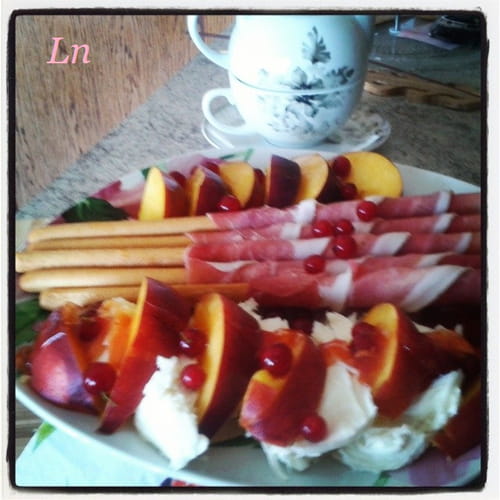 Salade de pêches mozzarella