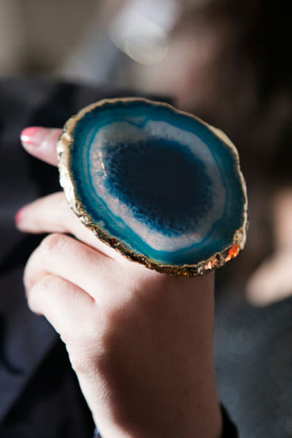 La bague tranche d'agate du d&eacute;fil&eacute; Alexis Mabille