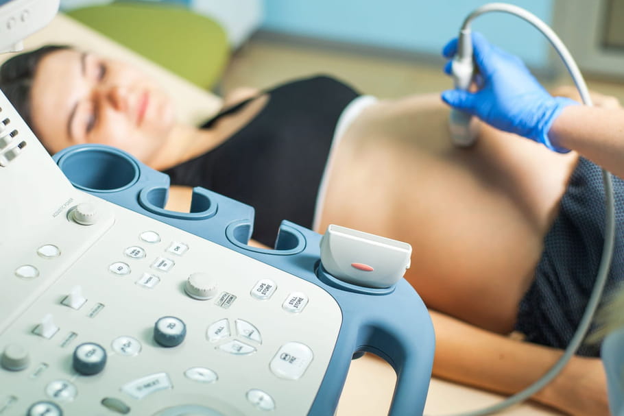 Echographie de grossesse : date et prix des 3 échographies obligatoires