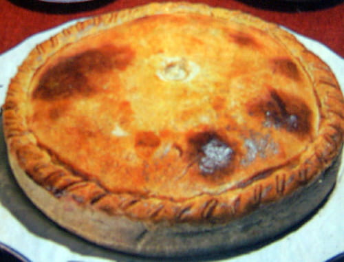 Tourte feuilletée au comté et lardons