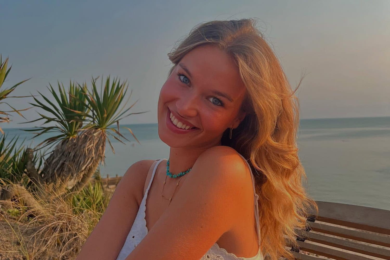 age, height limit, this job she dreams of, her origin…