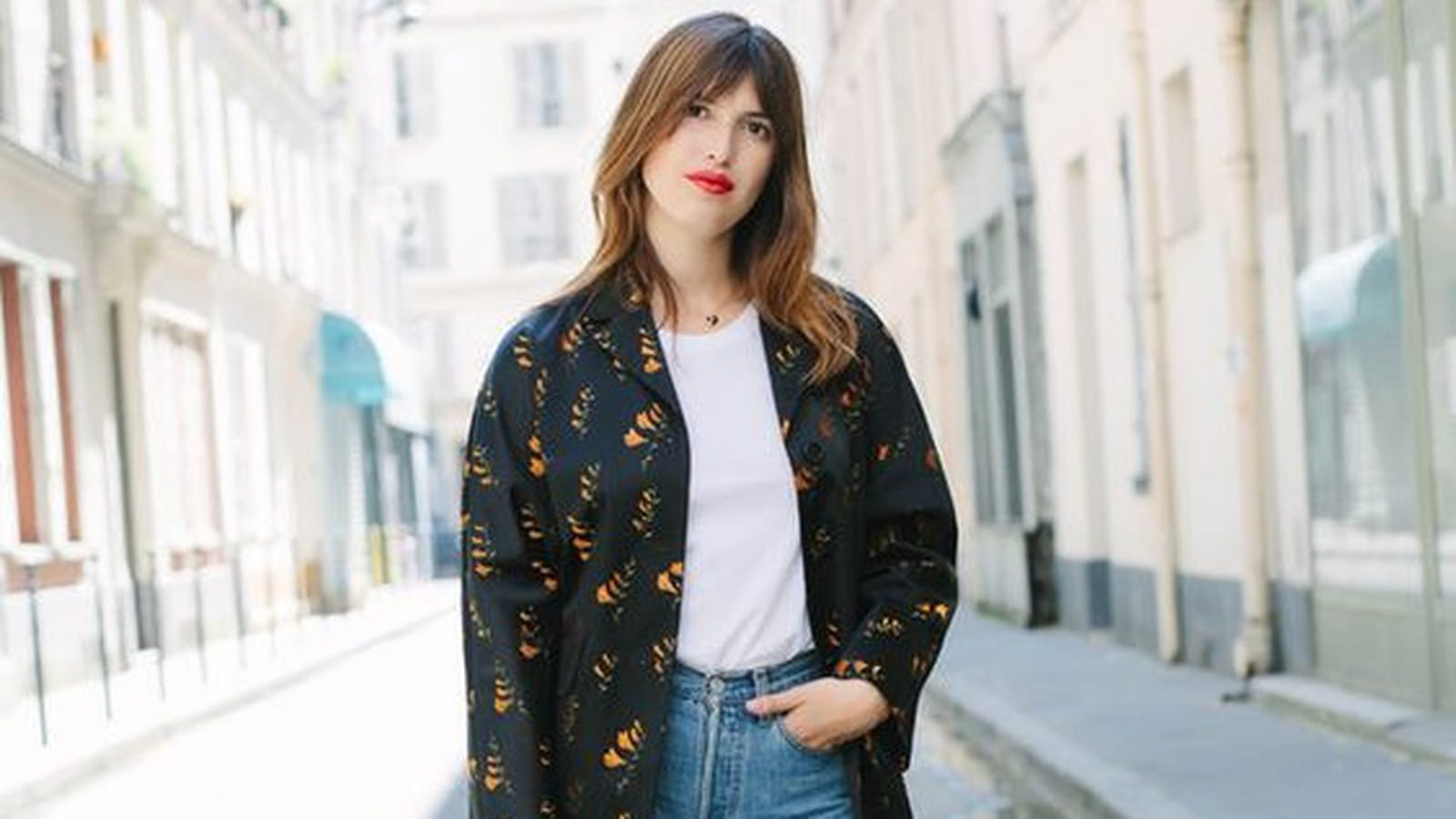 Look parisien de Jeanne Damas