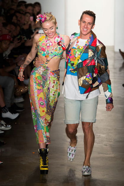 Miley Cyrus, joyeuse au d&eacute;fil&eacute; Jeremy Scott
