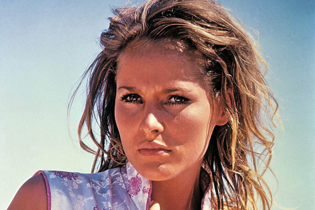 Sexy James Bond Girl