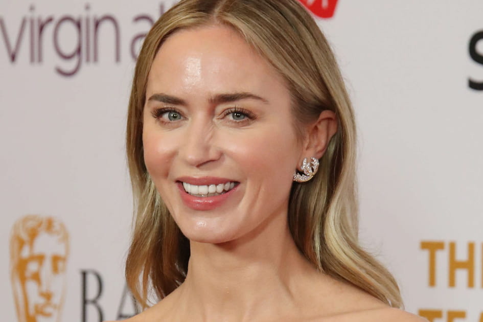 Emily Blunt, &eacute;tincelante avec son glow
