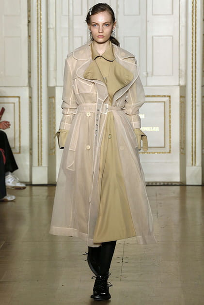 D&eacute;fil&eacute; Simone Rocha