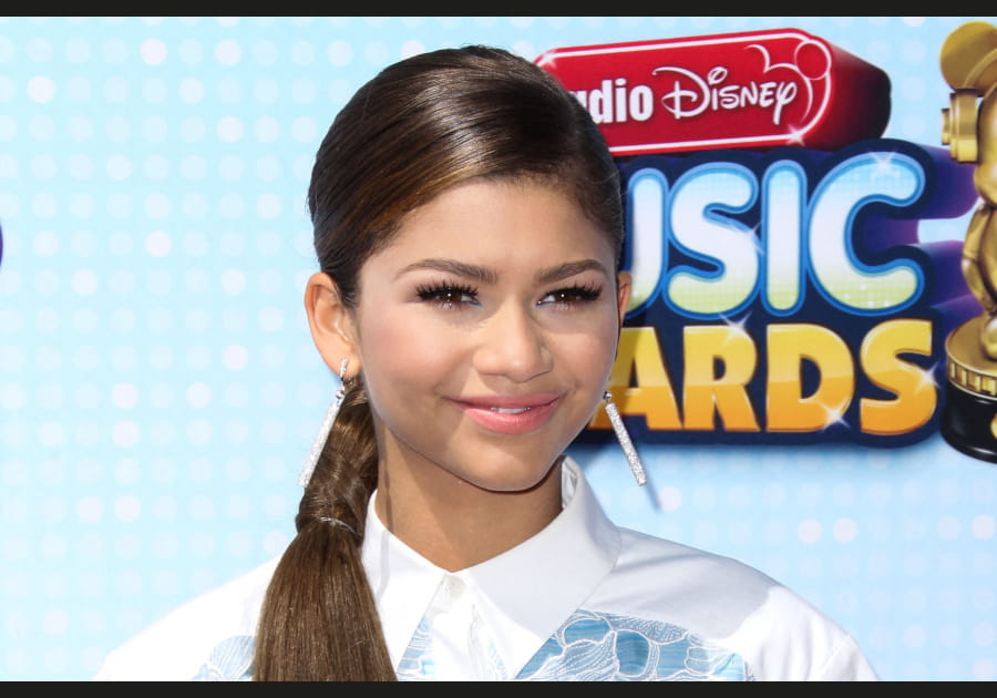 Les l&egrave;vres roses de Zendaya