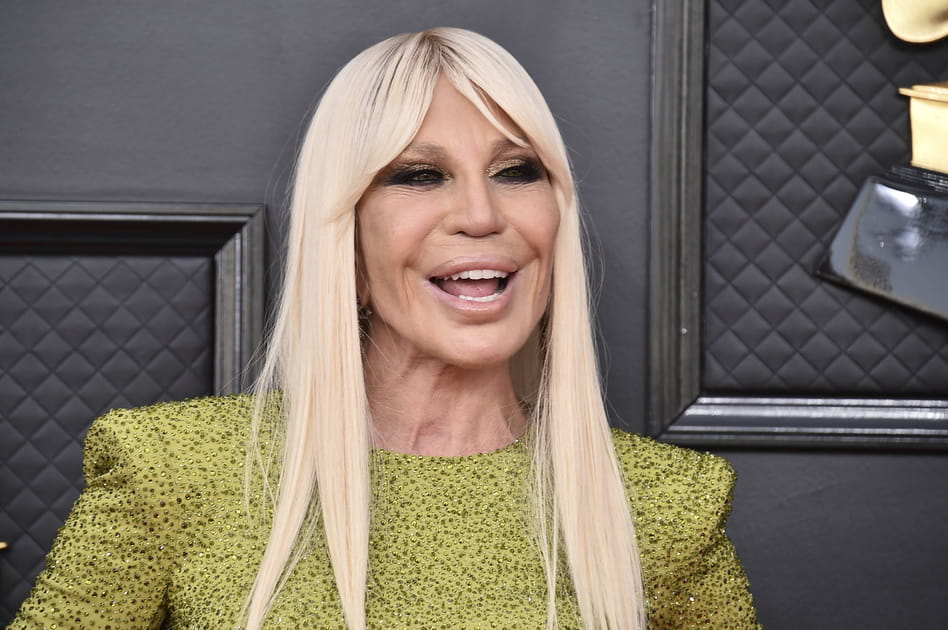 Le regard dor&eacute; de Donatella Versace