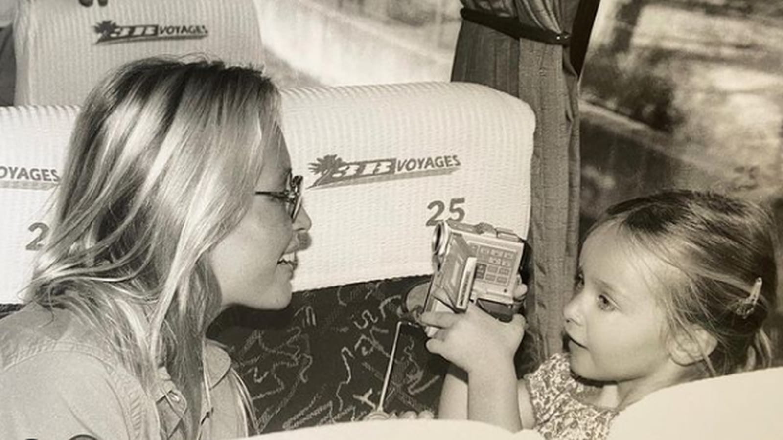 Estelle Lefébure et Emma Smet