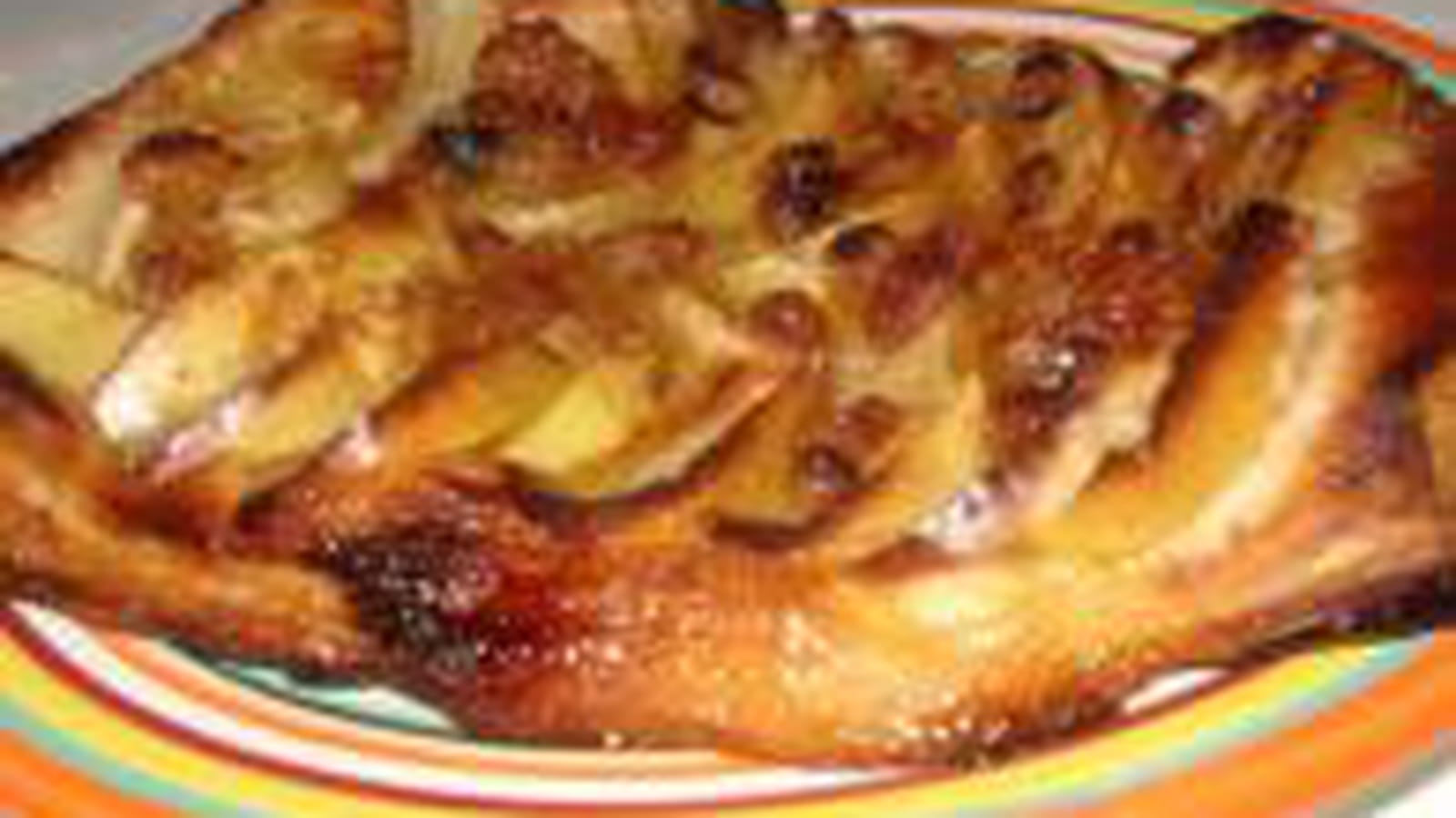 Tarte fine pomme-raisin