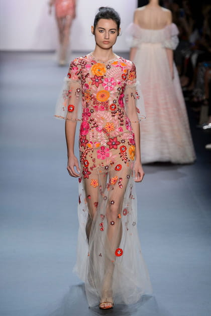 D&eacute;fil&eacute; Jenny Packham