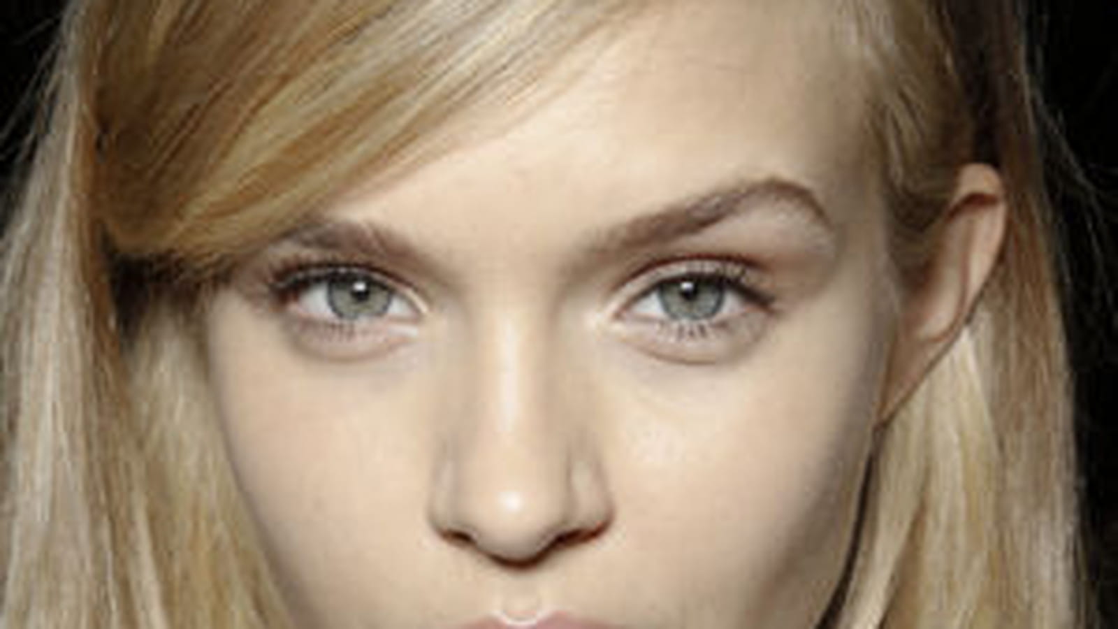 Le look beauté du défilé DKNY